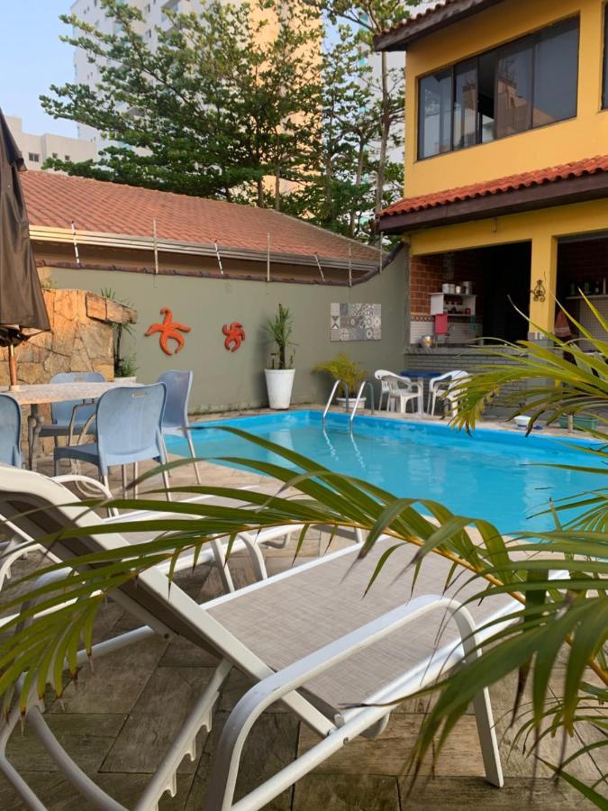 Lindo Sobrado Amarelo -Proximo A Praia Mongagua Exterior photo